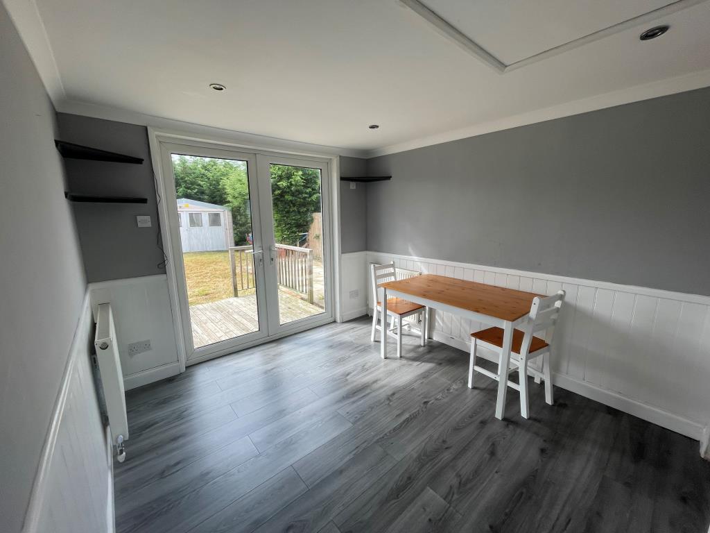 Lot: 167 - WELL PRESENTED SEMI-DETACHED HOUSE - Dining room